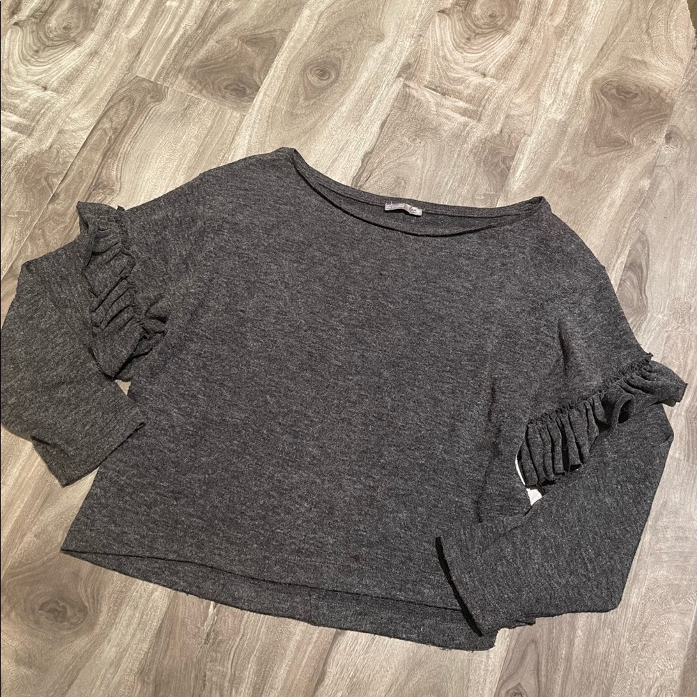 Bundle of sweaters Zara forever 21 and Garage